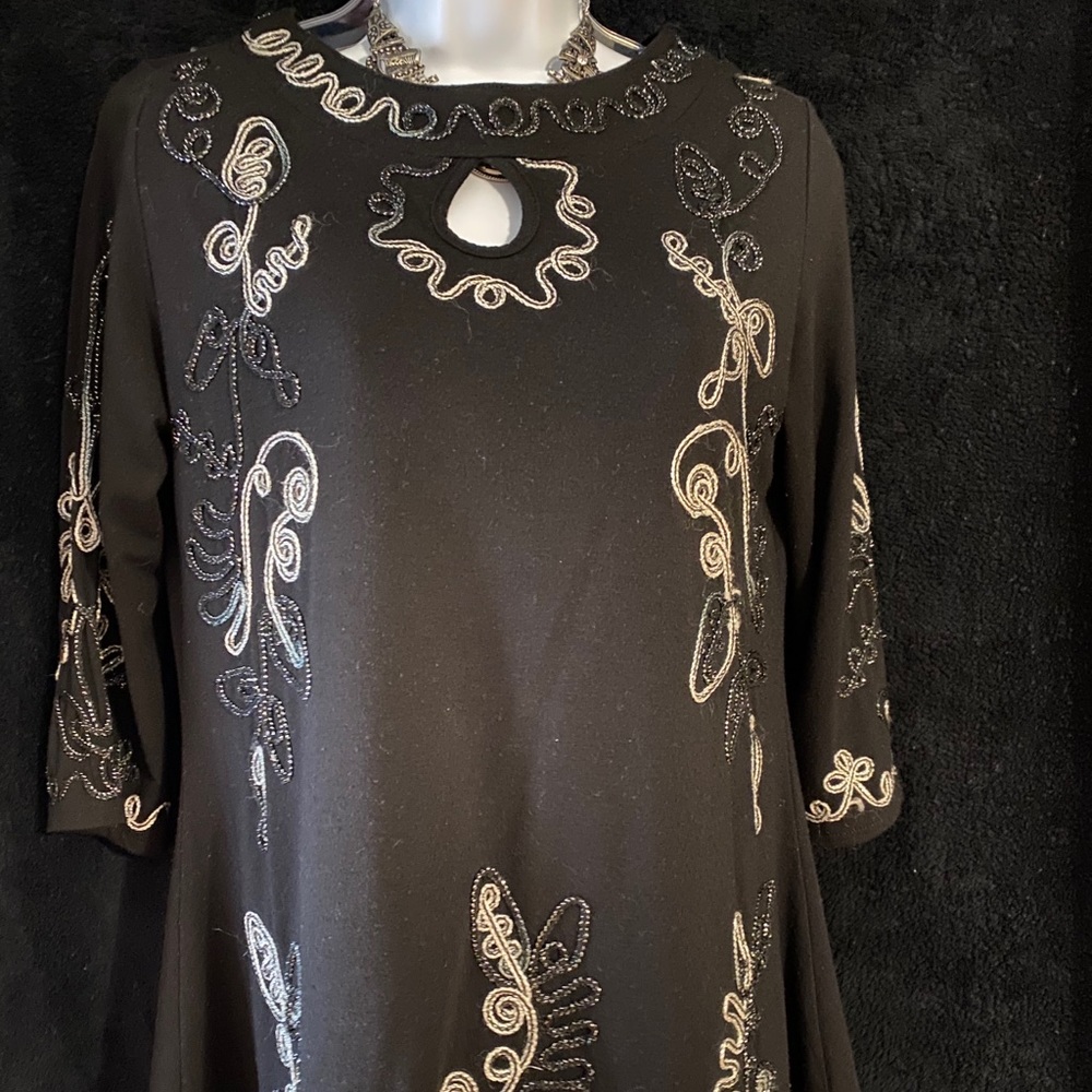 Ladies 3/4 length top
